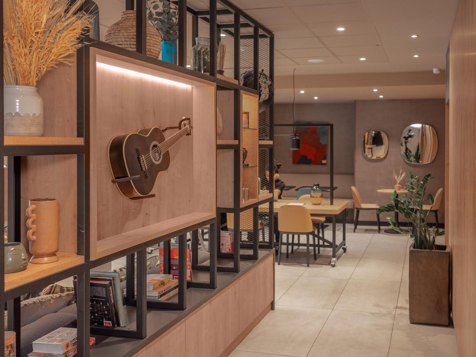 Hotel Ibis Paris Gare Montparnasse Catalogne Exterior foto